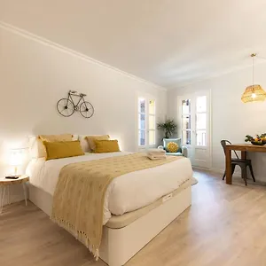 Bravissimo Barca Dos , Gerona España